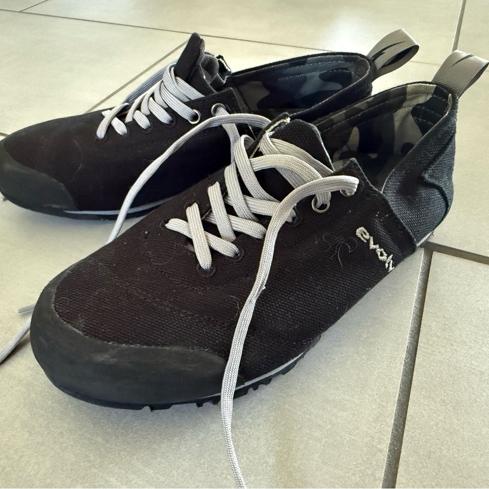 New Evolv approach shoes